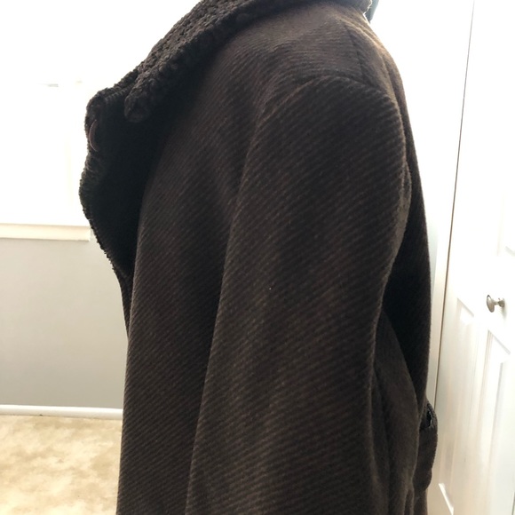 Men’s Classic Wool Coat - Picture 2 of 5